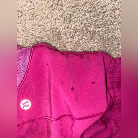 Lululemon Hotty Hot Shorts - Picture 3 of 4